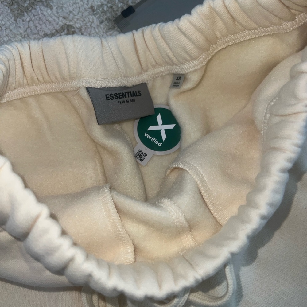 Authentic Fear of God Shorts- XS, Buttercream, Brand New - Picture 2 of 6